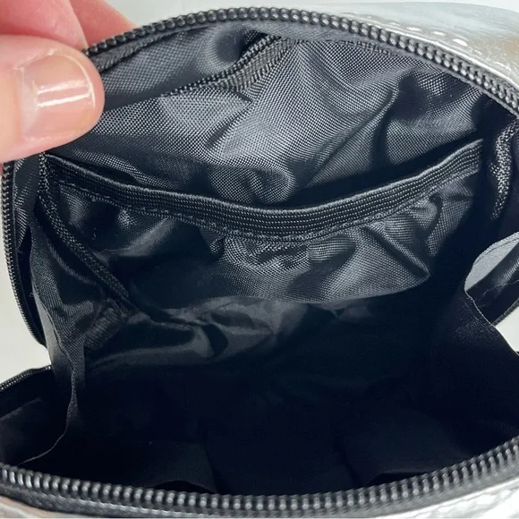 Le Mini Macaron Silver Disco Pouch-Quilted Nylon Zipper Pouch - Picture 9 of 10
